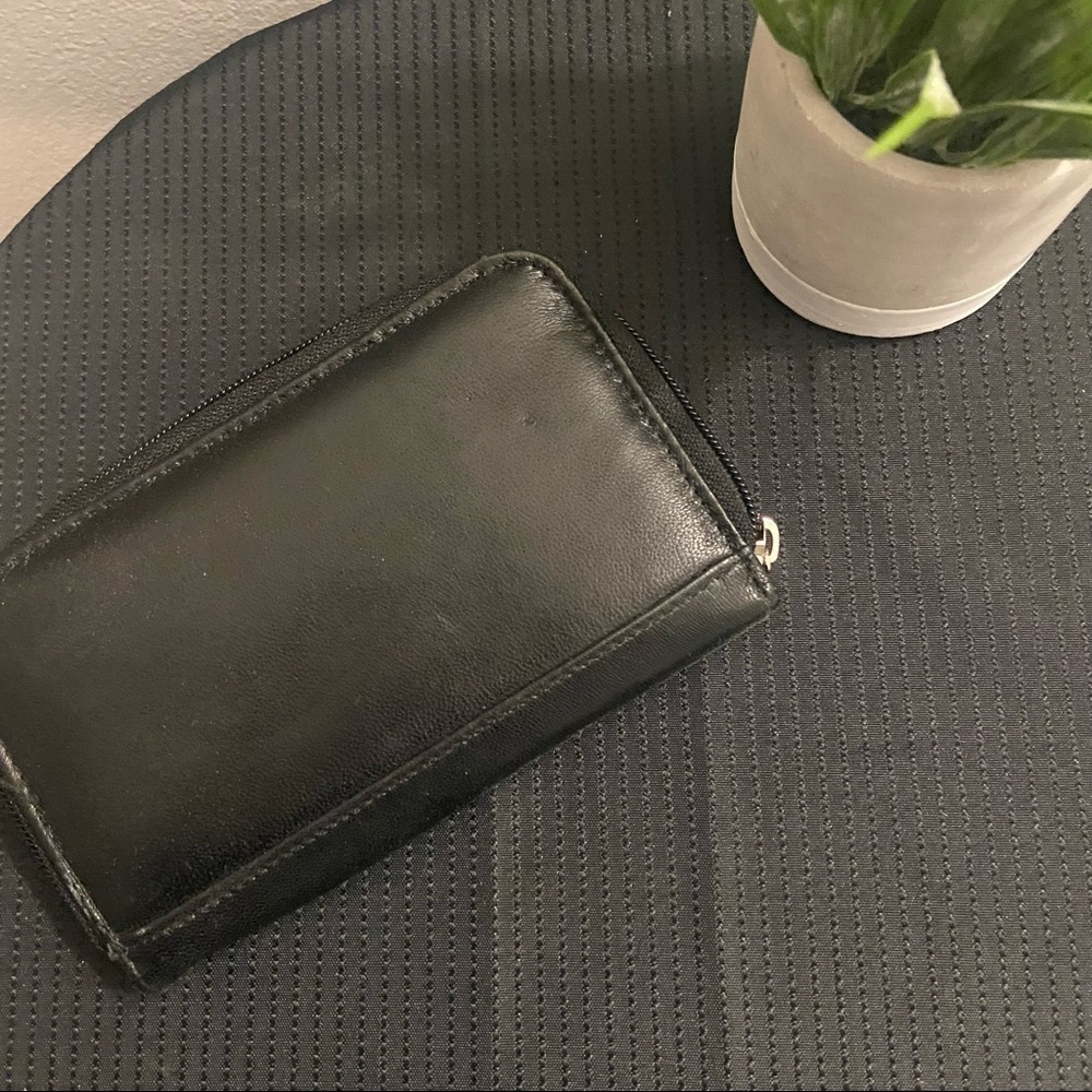 Mono Vida Black Leather Wallet - Picture 4 of 5